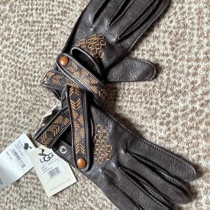 UGG leather gloves.